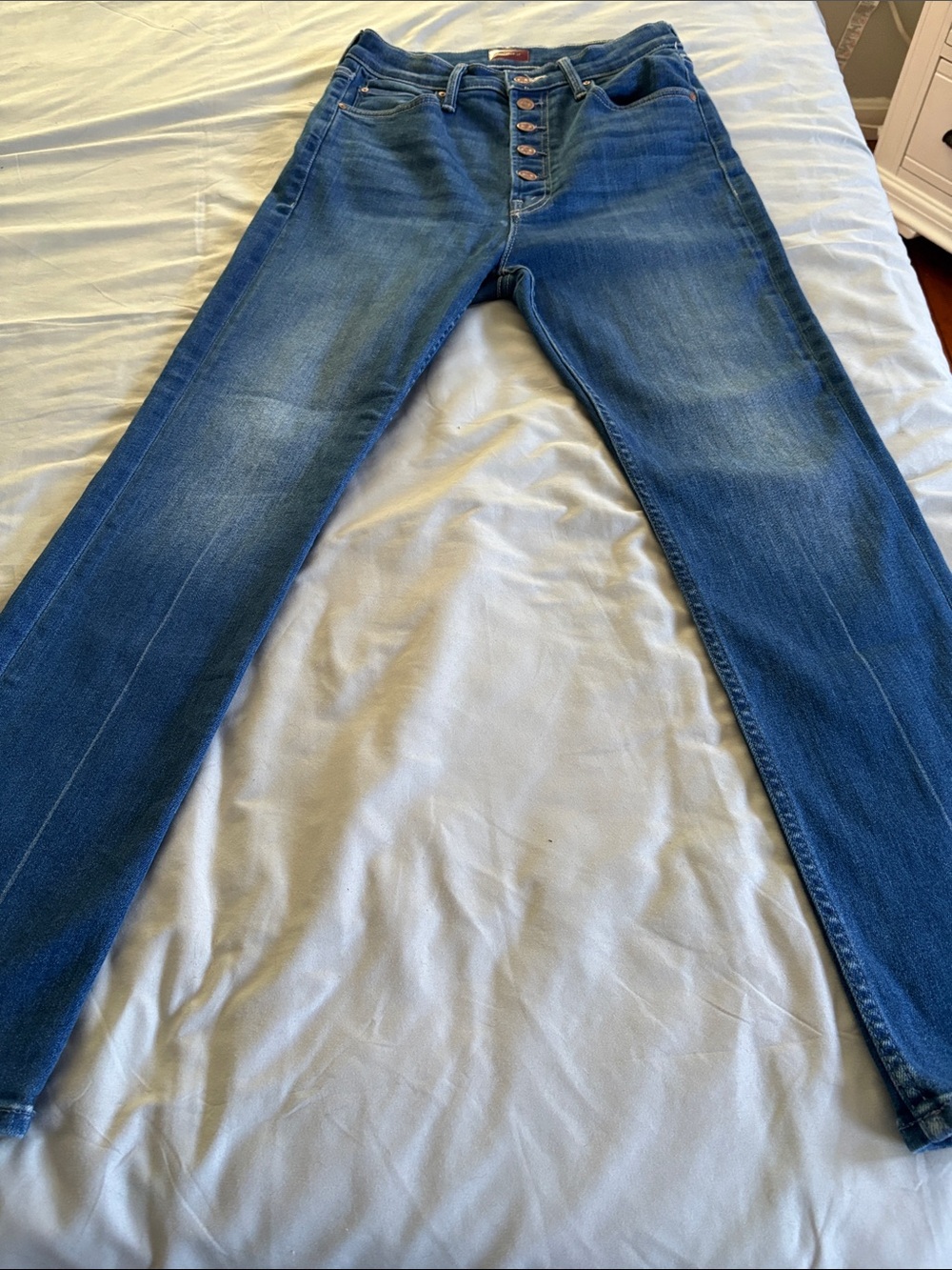MOTHER Classic Blue High-Rise Button-Fly Jeans - Picture 4 of 7